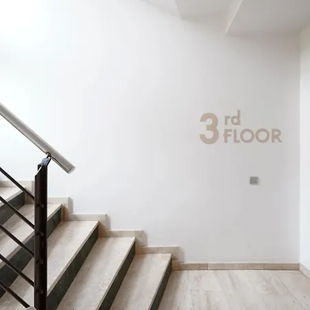 Numa Brio Aparthotel
