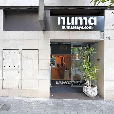 Numa Brio Aparthotel 4*