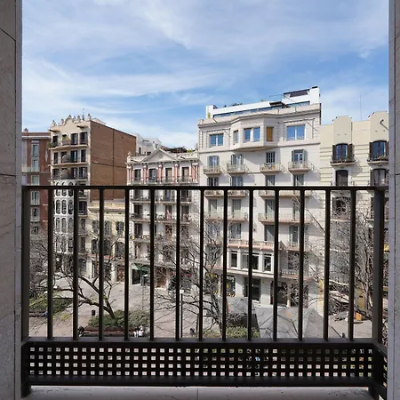 Numa Brio Aparthotel