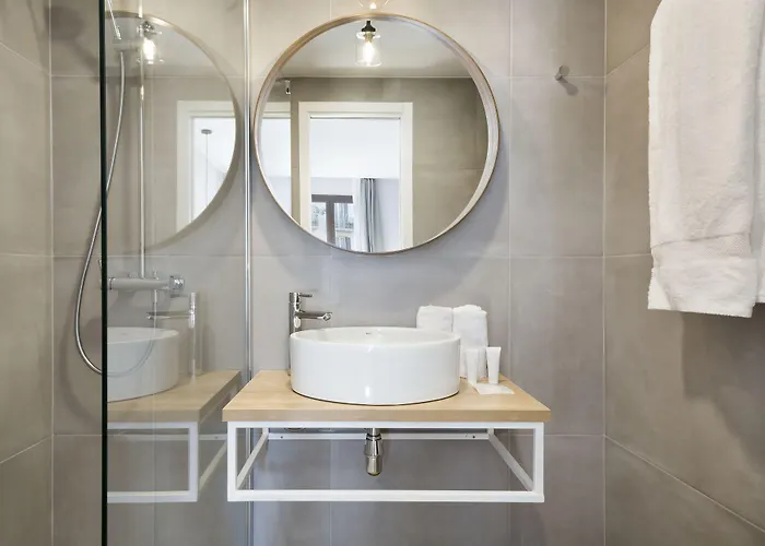 Numa Brio Apart-hotel 4*