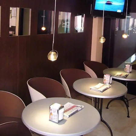 Numa Brio Apartahotel 4*